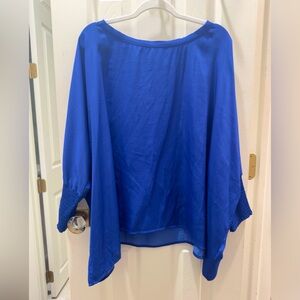 E.E. Some silky blouse